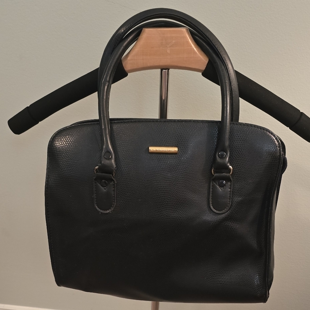 Liz Claiborne Vintage Fauz Leather Purse, Classic Style (1206)